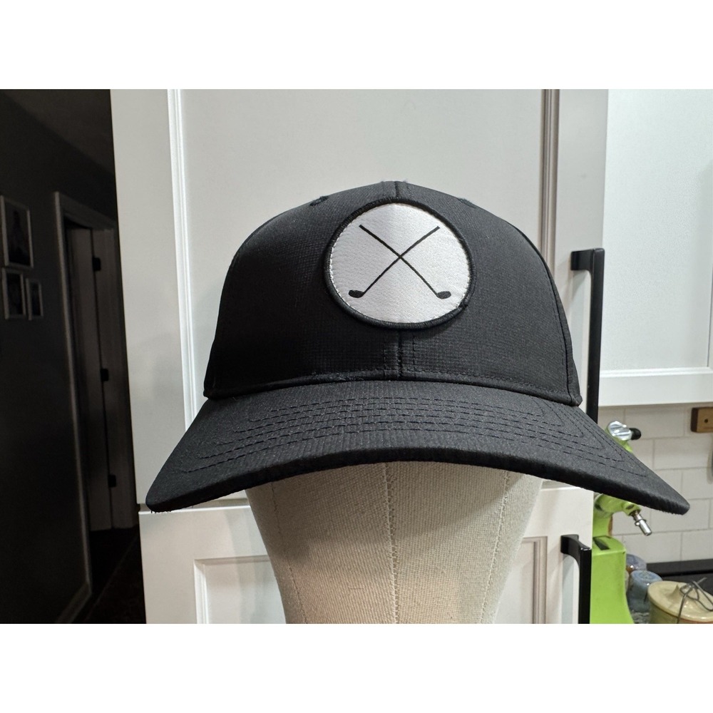 Signature Crossed Golf Clubs Snap Back Black Golfing Hat